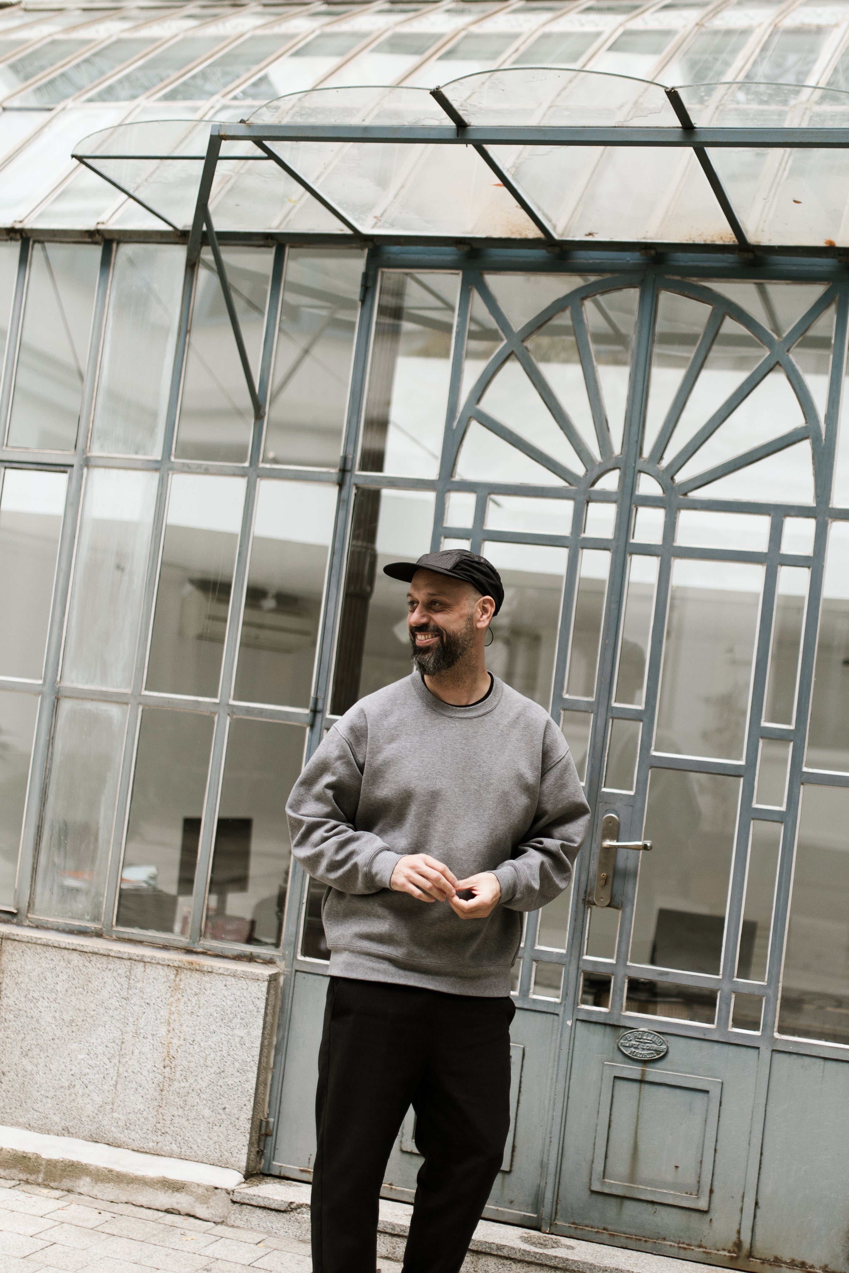 ENCUENTROS RELAJADOS / IVÁN CAÍÑA Y EL ARTE DE ESCRIBIR DESPACIO