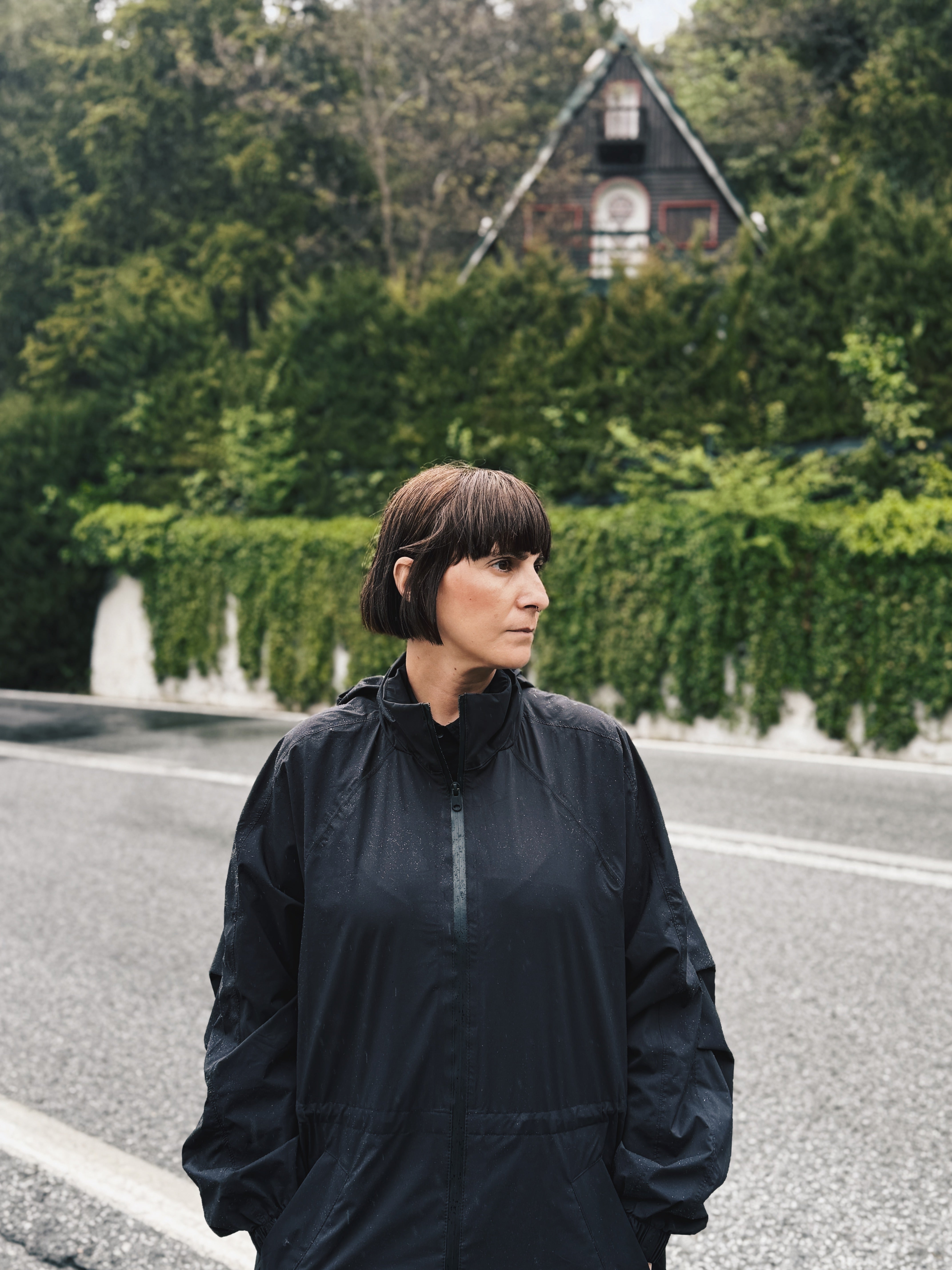 ENCUENTROS RELAJADOS / EVA MORELL Y LA VIDA EN TORNO A UNA CABAÑA