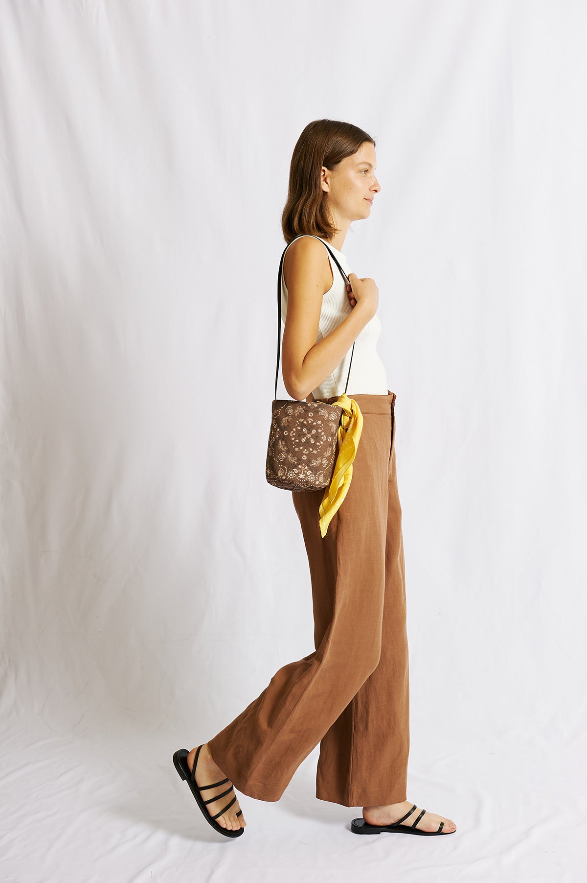 SARA LINEN TROUSERS, BROWN
