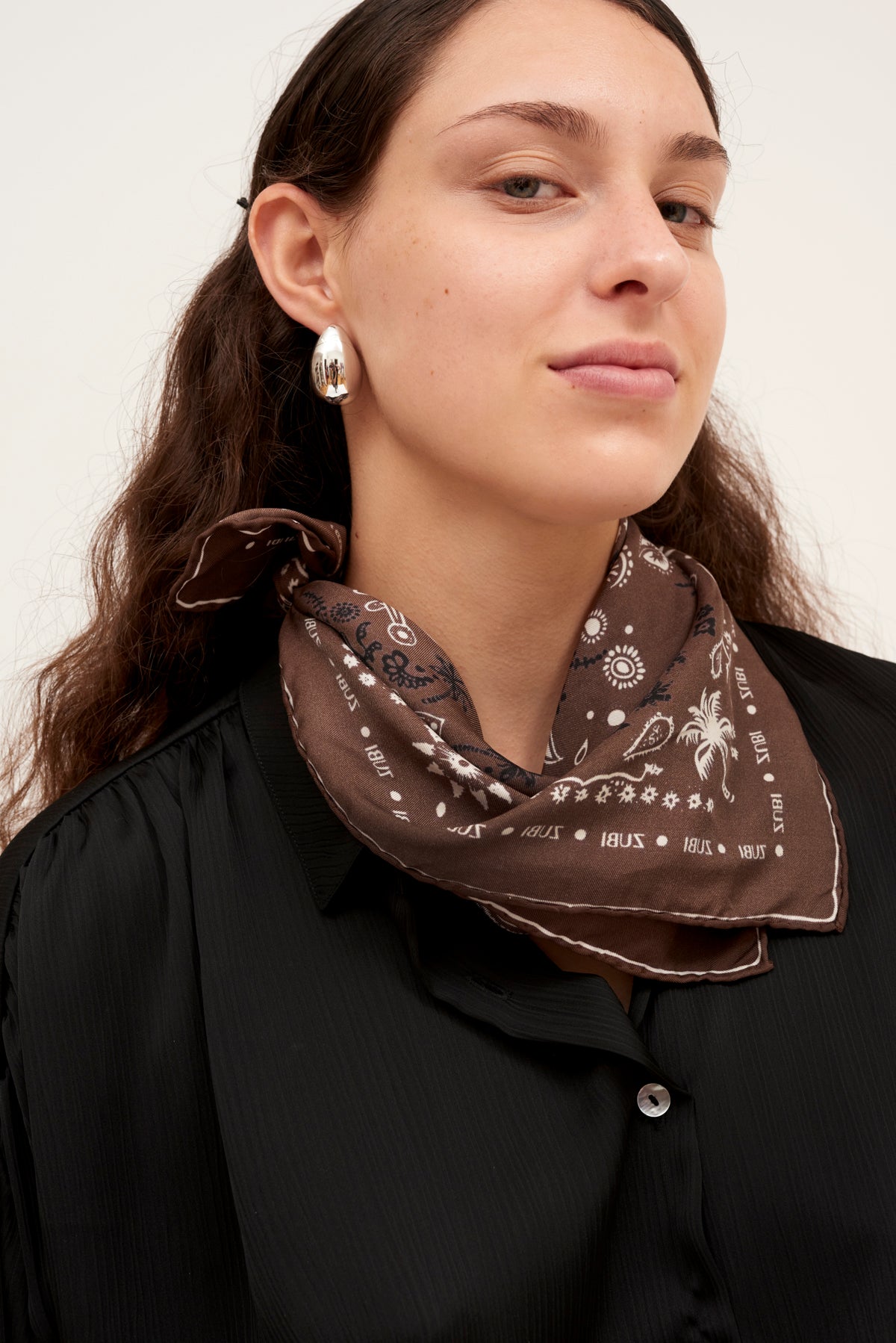 CLOE BROWN BANDANA