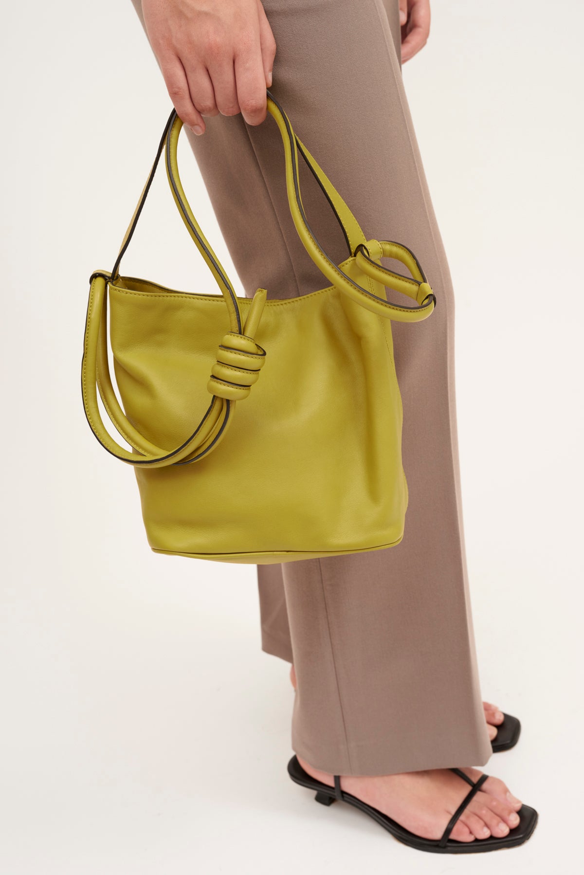 BOLSO CUBO M VERDE MATCHA