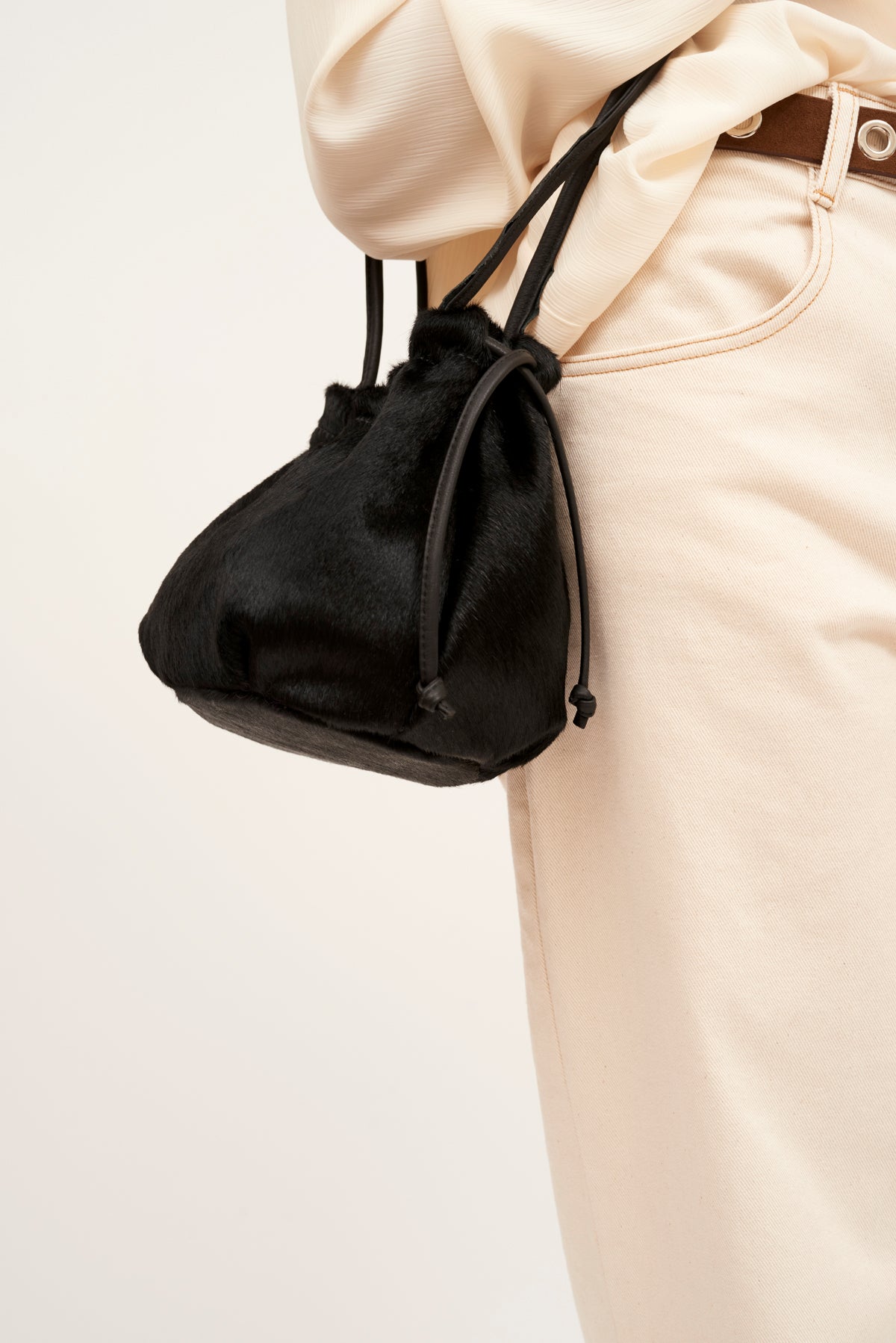 BOMBONERA PELO NEGRO