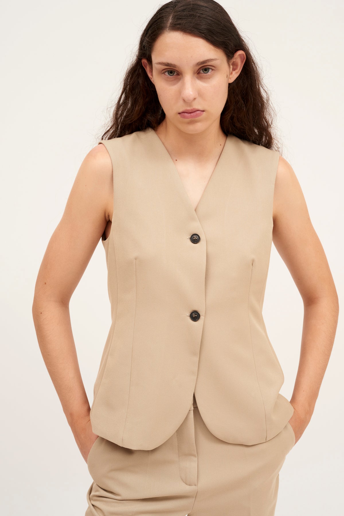 CHALECO RACHEL BEIGE