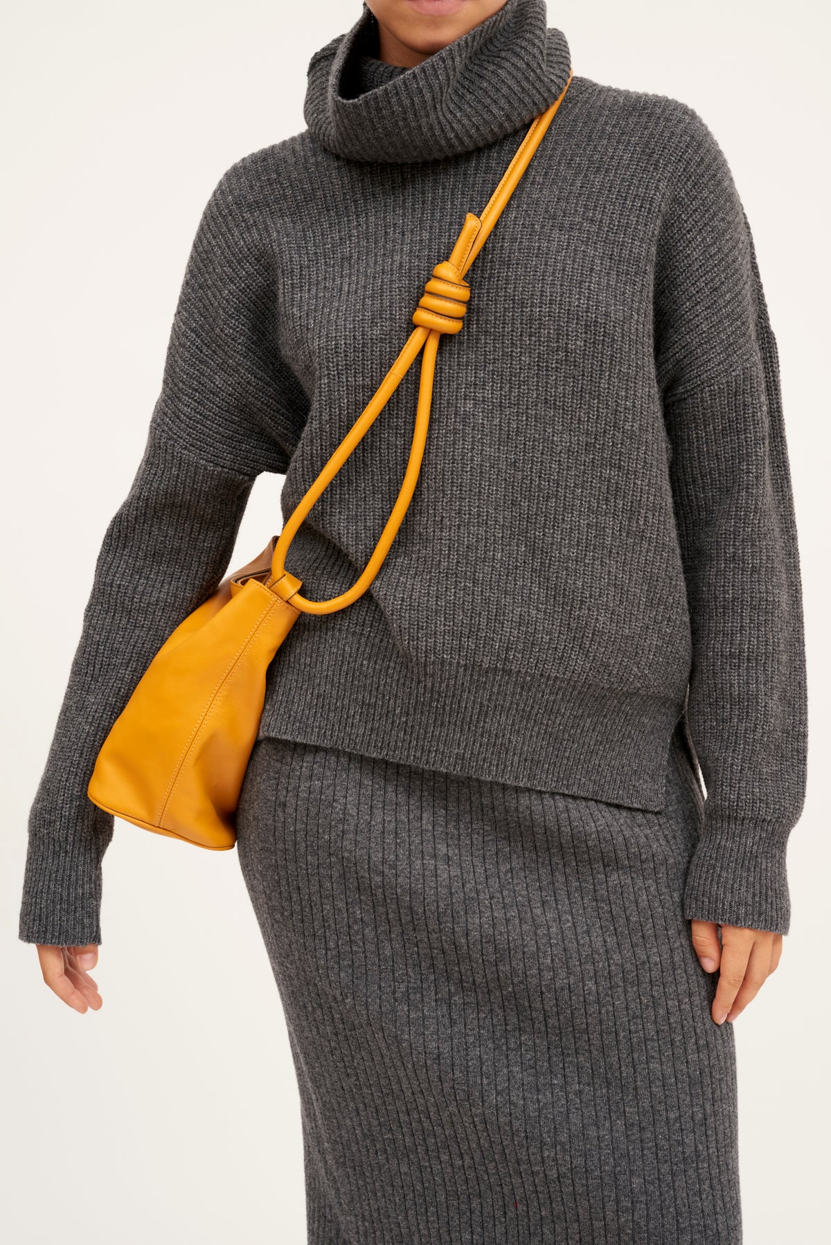 BOLSO CUBO M YEMA