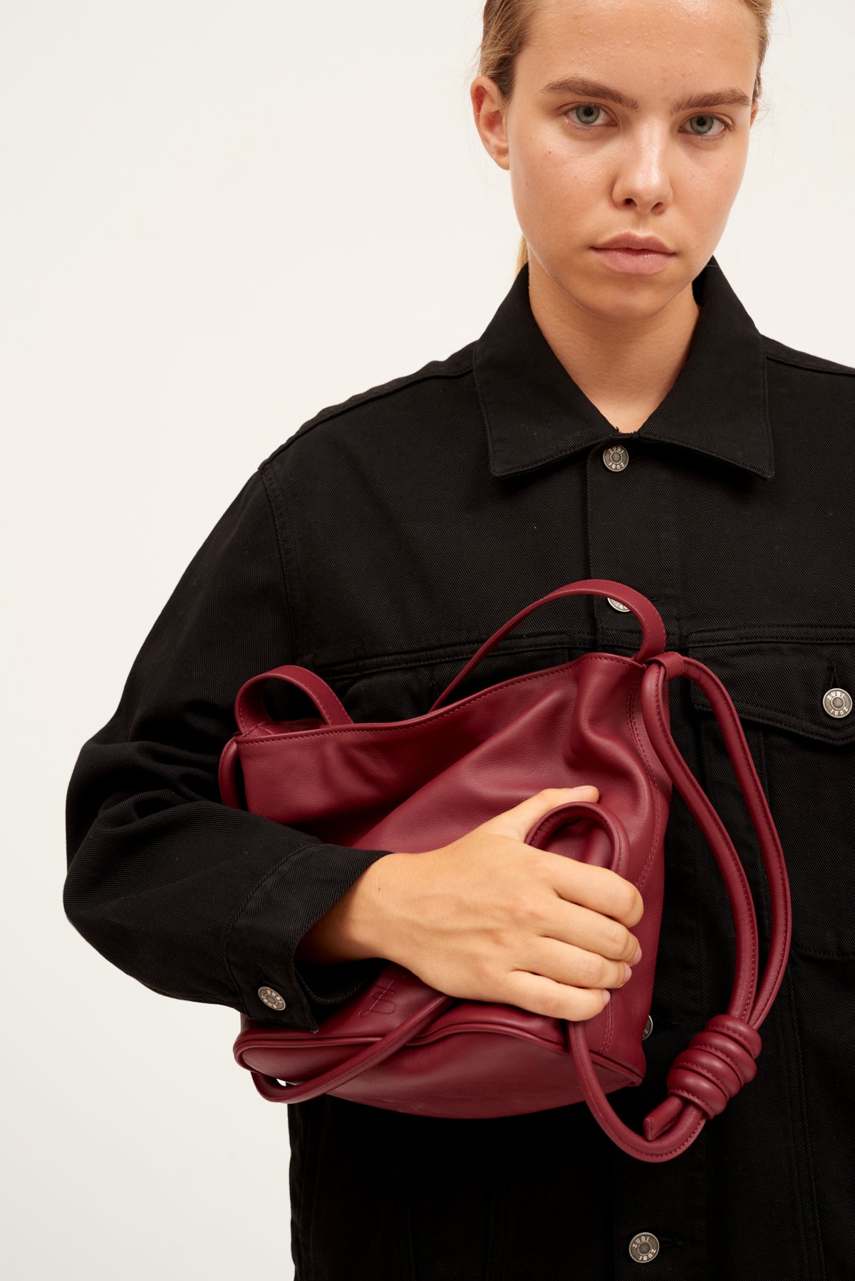 BOLSO CUBO M GRANATE