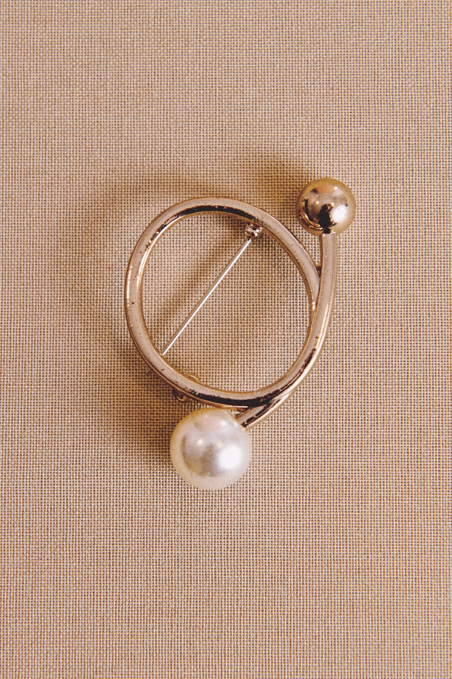 Broche redondo ZUBI