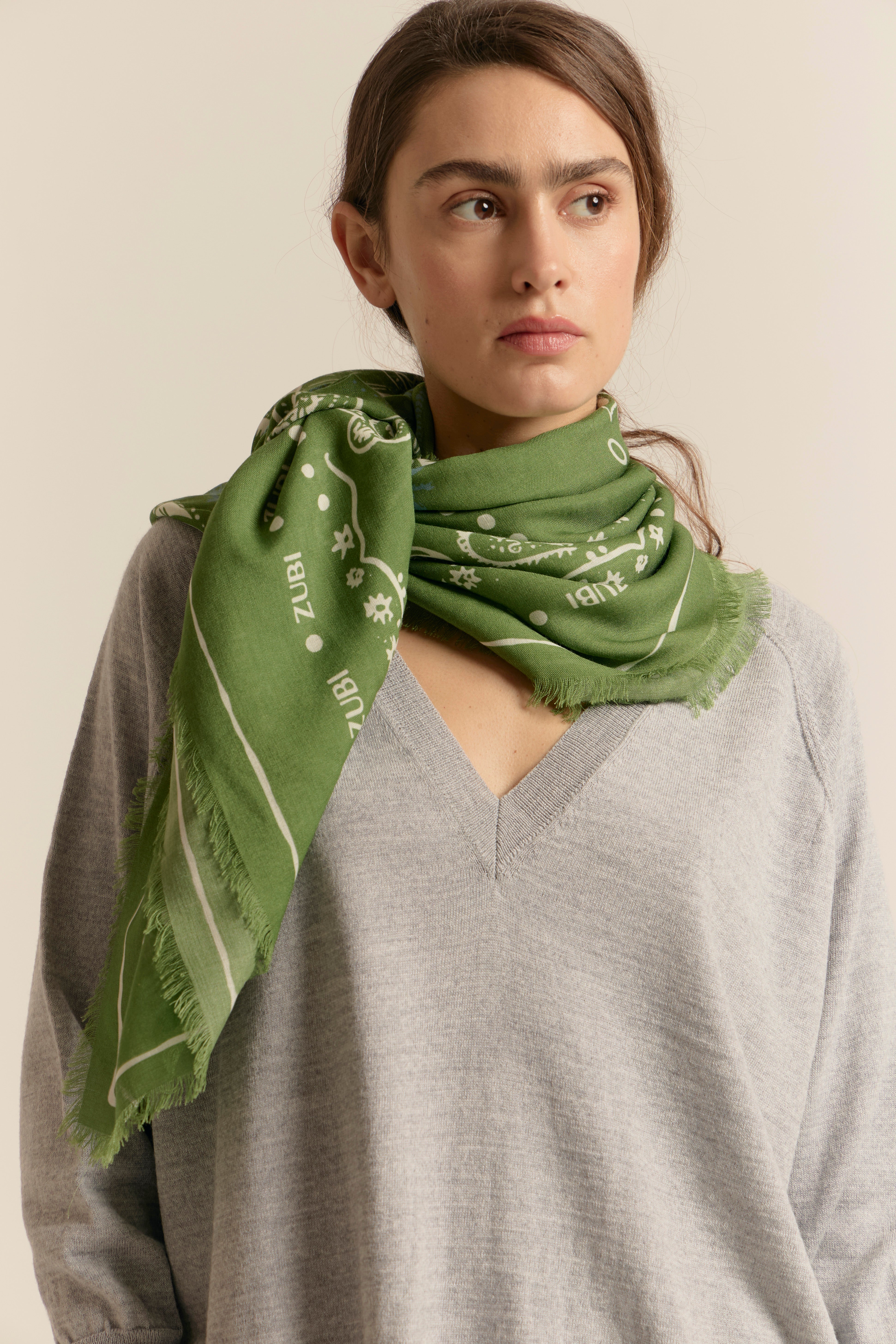 PAÑUELO LANA BANDANA VERDE