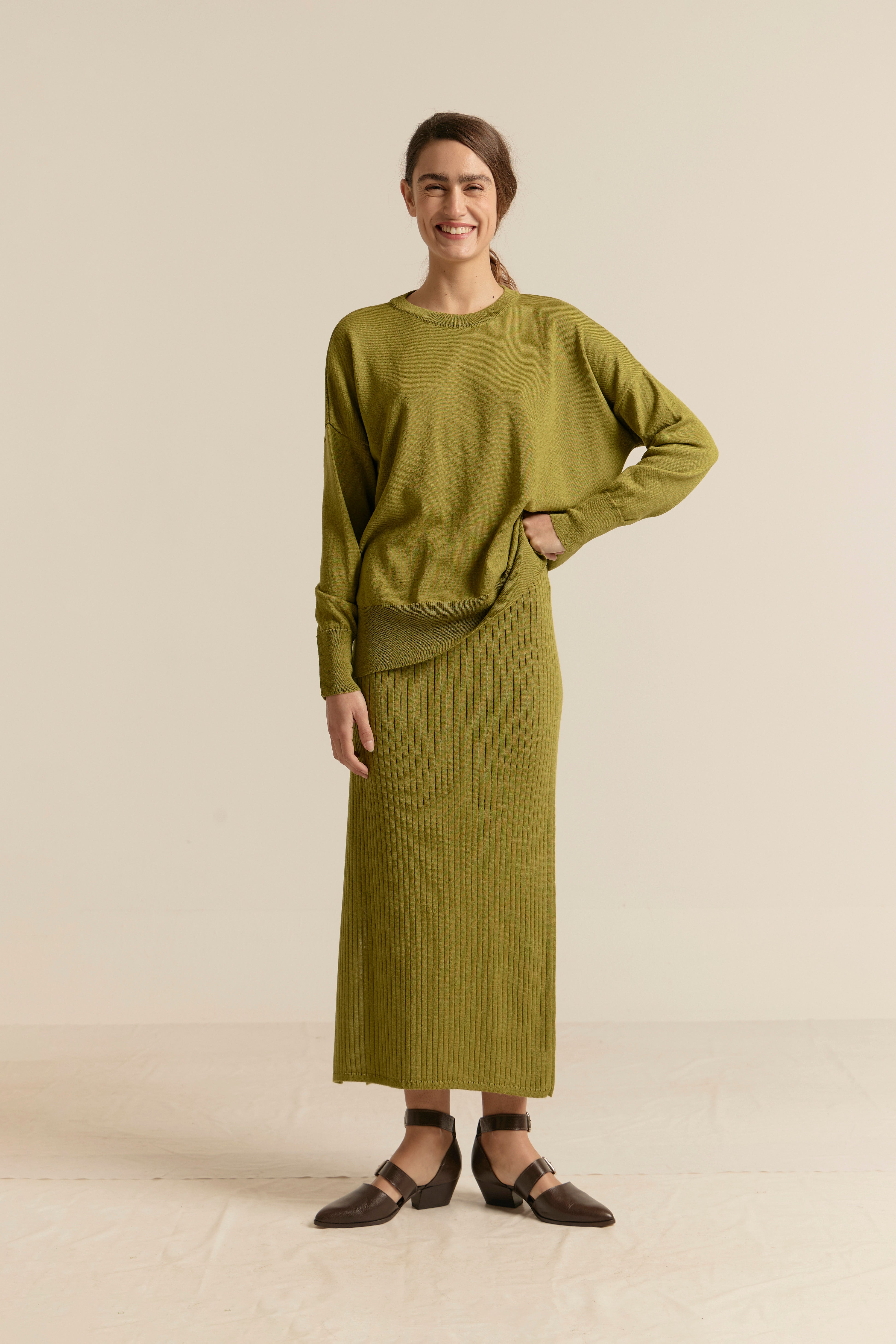 CONJUNTO GWYNETH TRICOT VERDE (PISCO + MILITA)