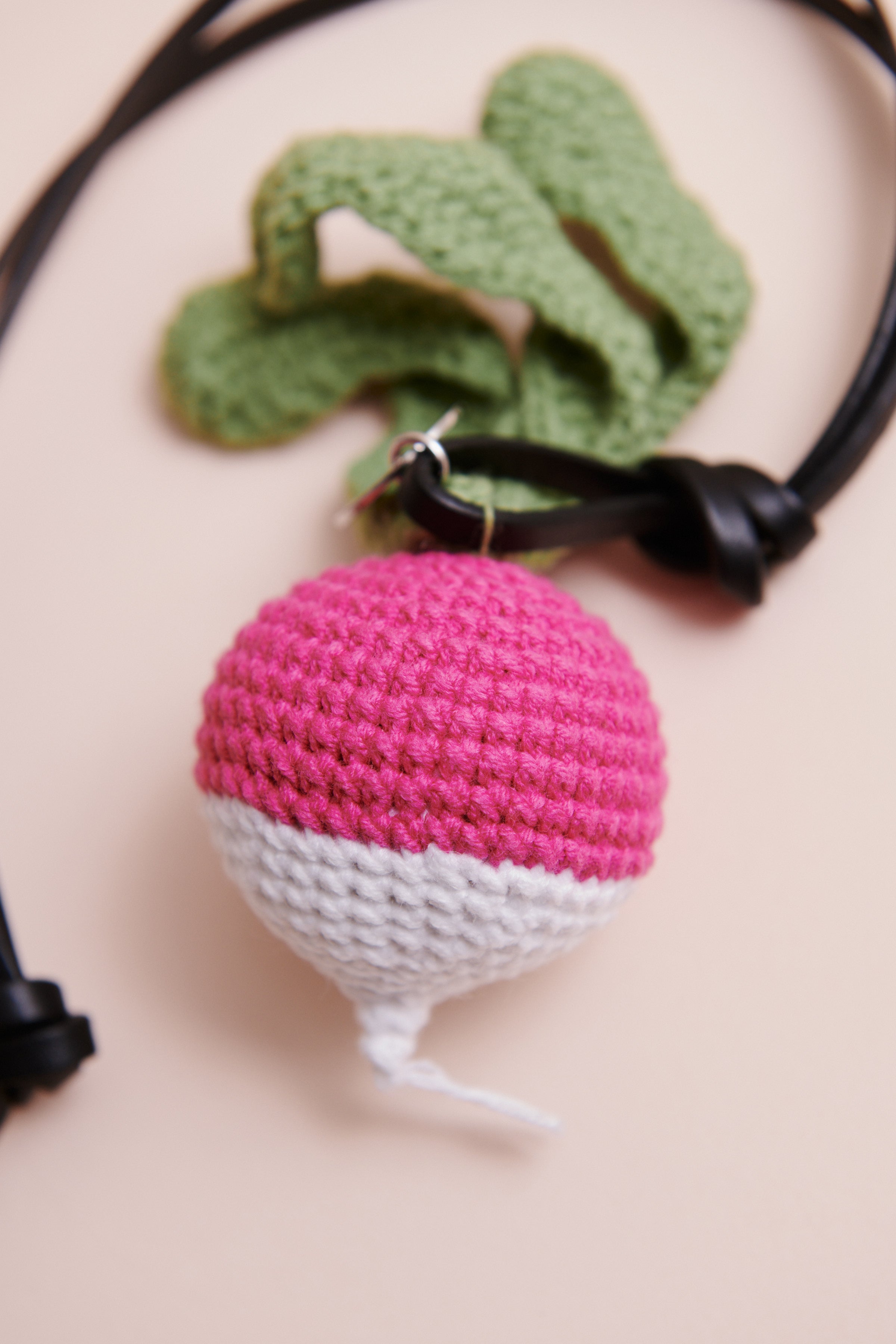 CHARM CROCHET REMOLACHA