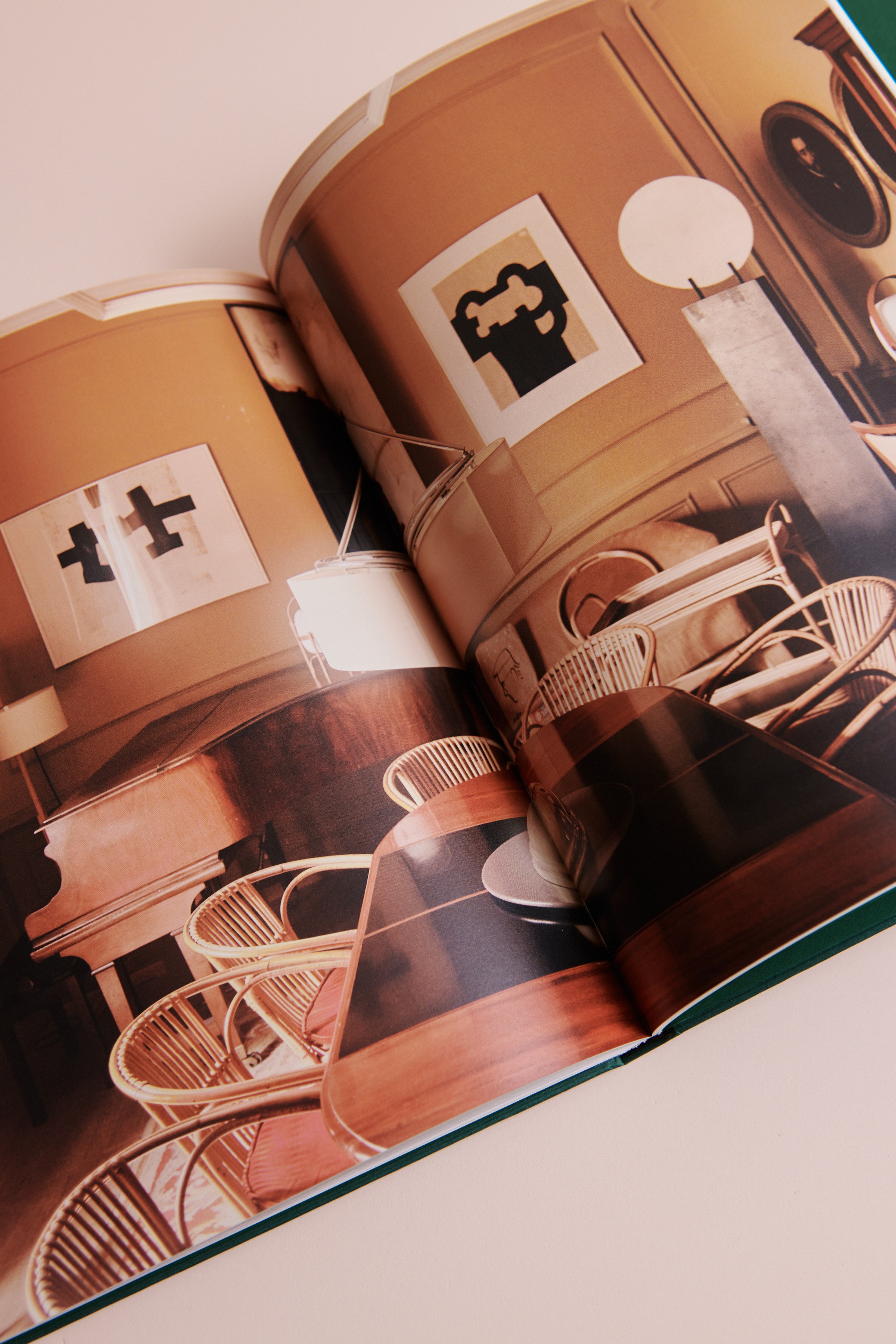 LIBRO A LIFE IN DESIGN de Miguel Milá