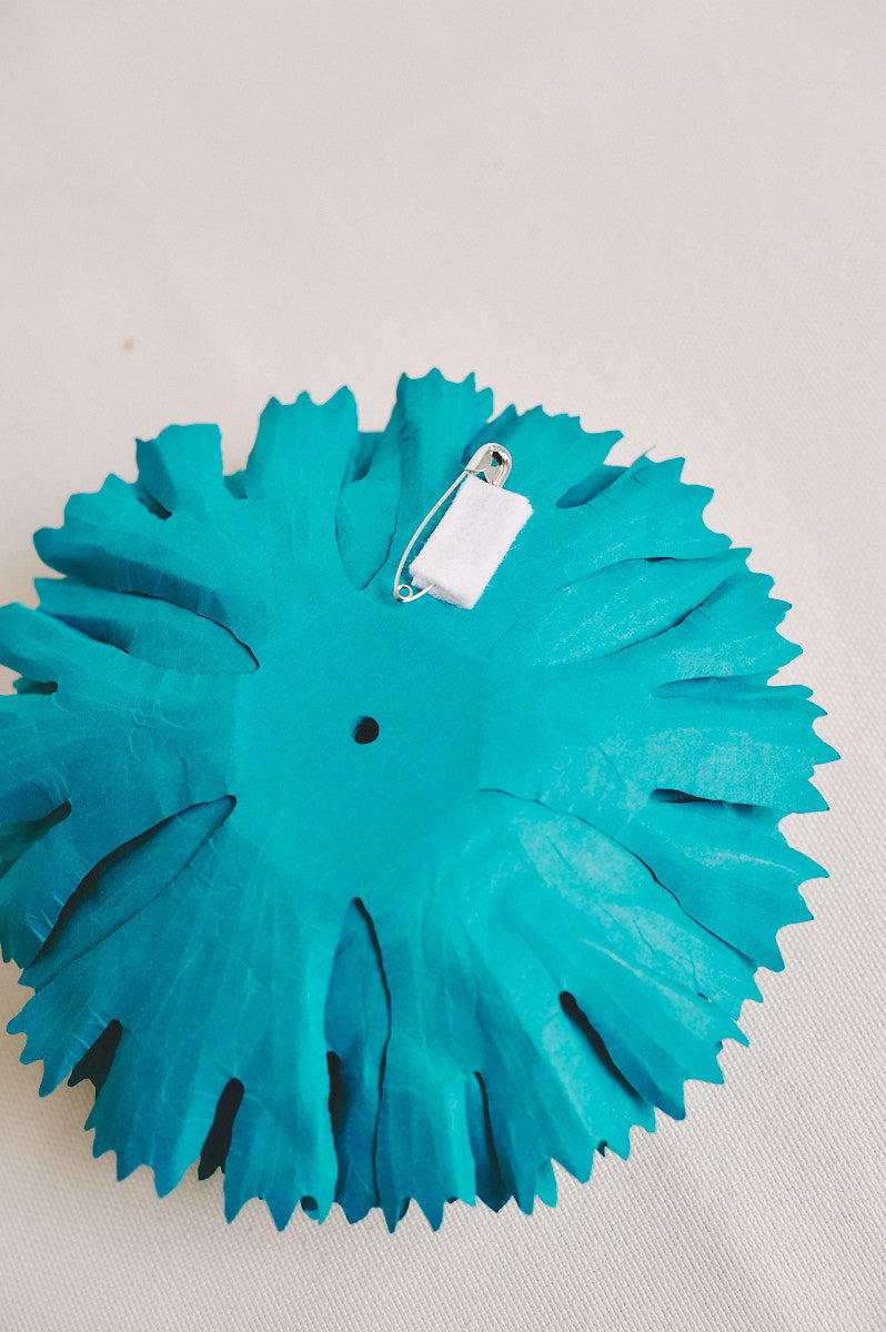 Broche Clavel Azul