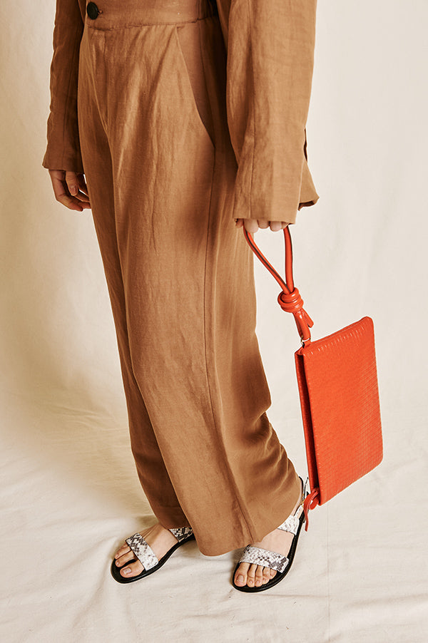SARA LINEN TROUSERS, BROWN