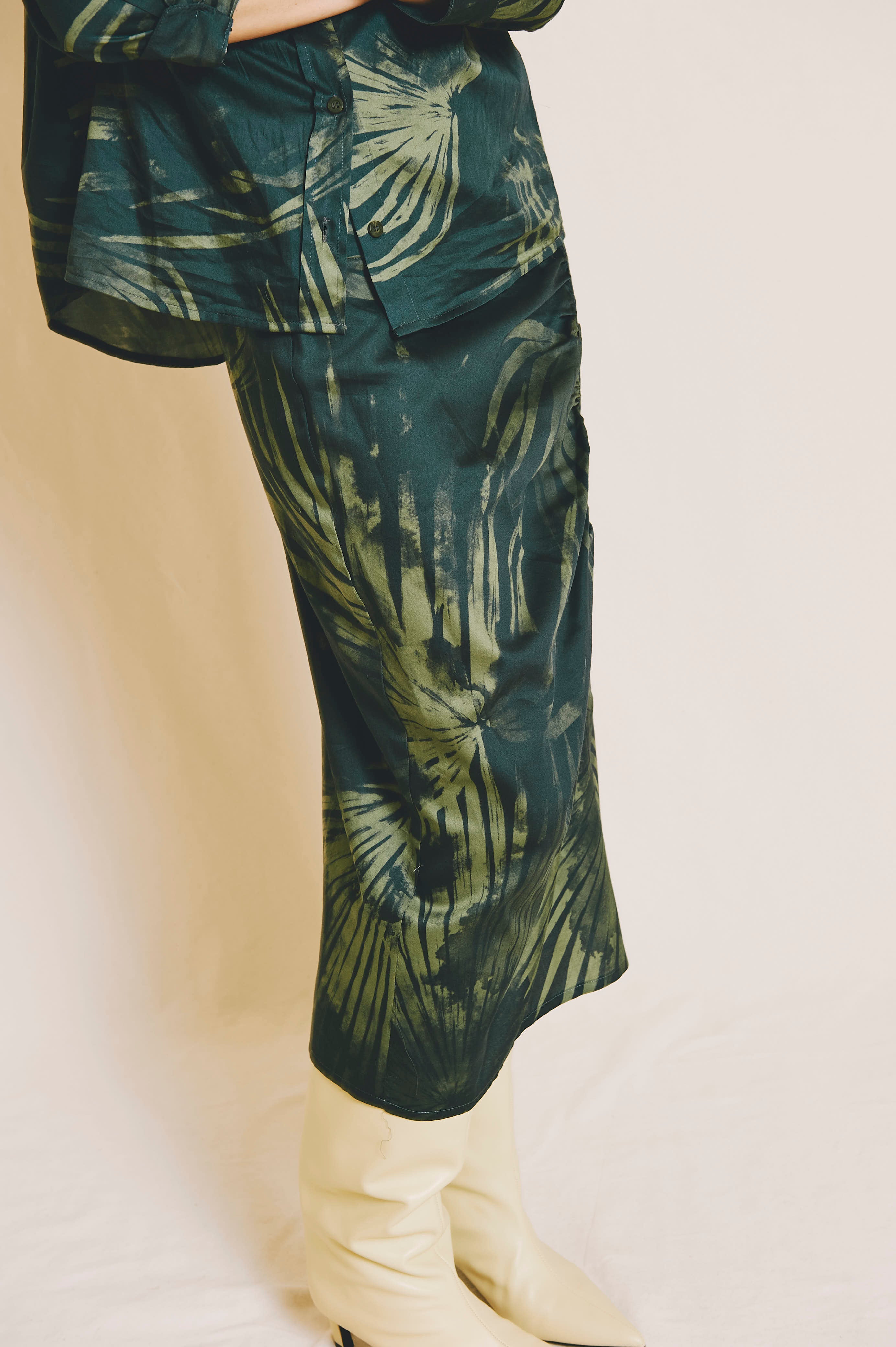 Esther Palmera Green Skirt