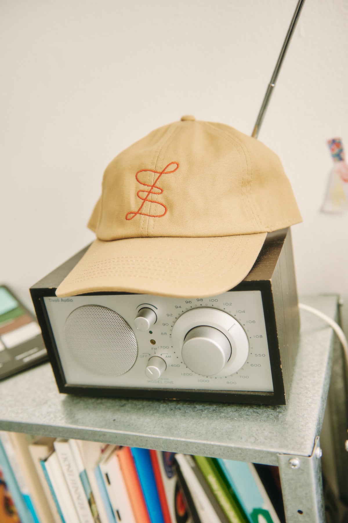 Kate Camel / Orange Cap