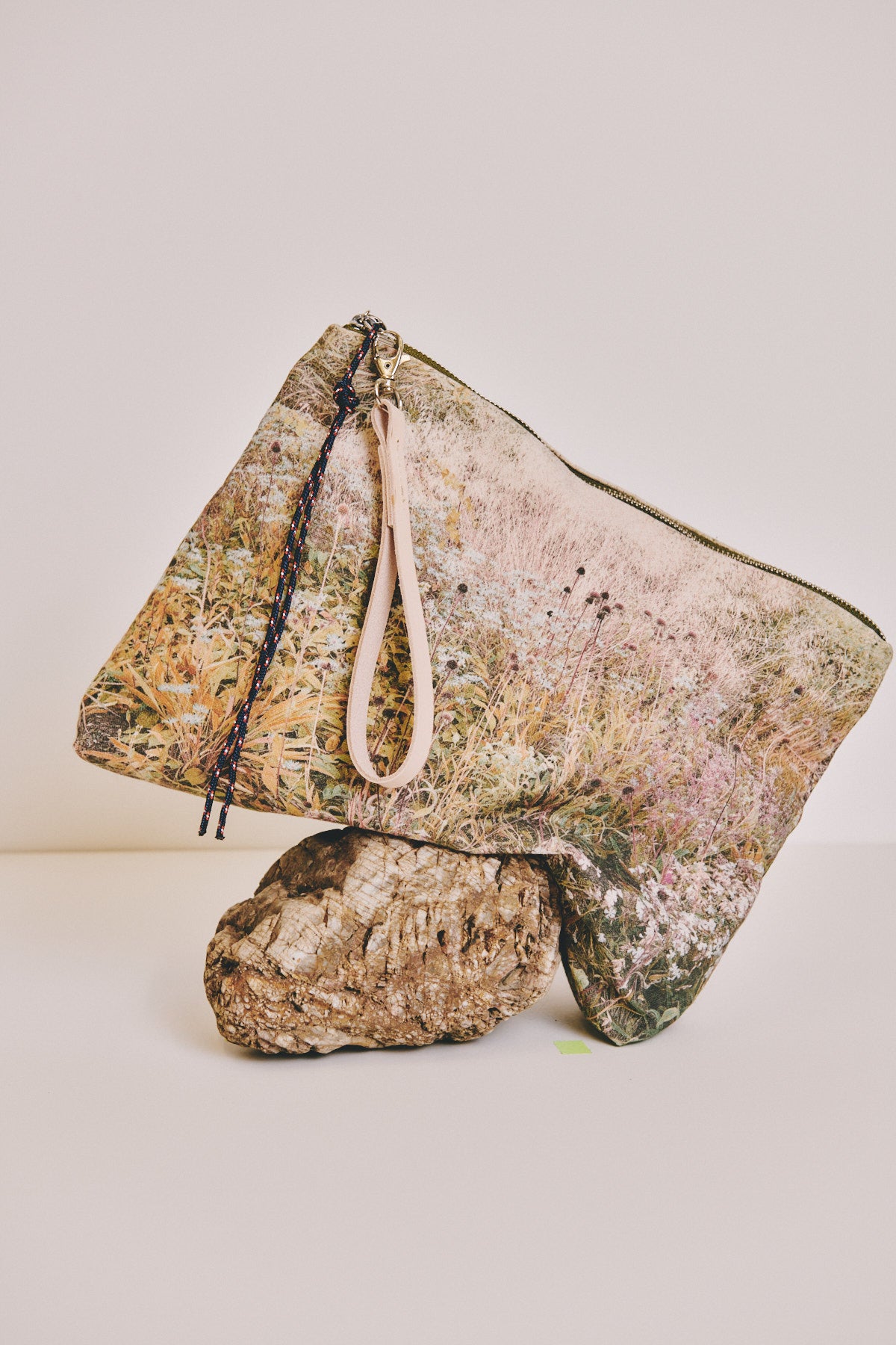 POUCH NYHOLM