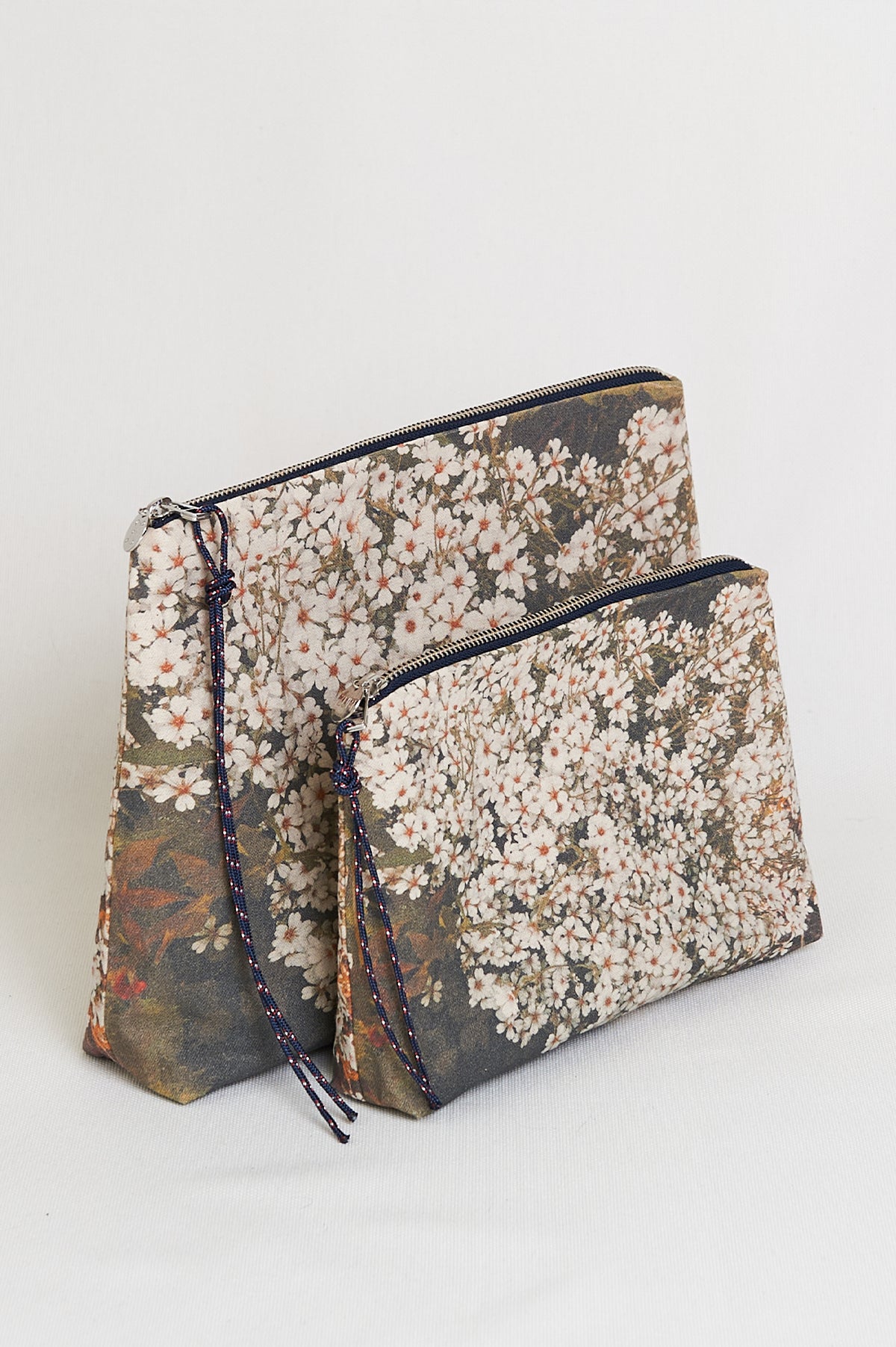 POUCH KOLKWITZIA