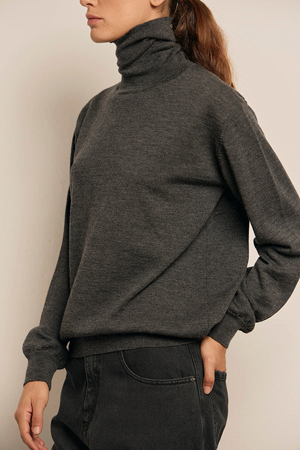 INESSA JERSEY CUELLO CISNE PIOMBO