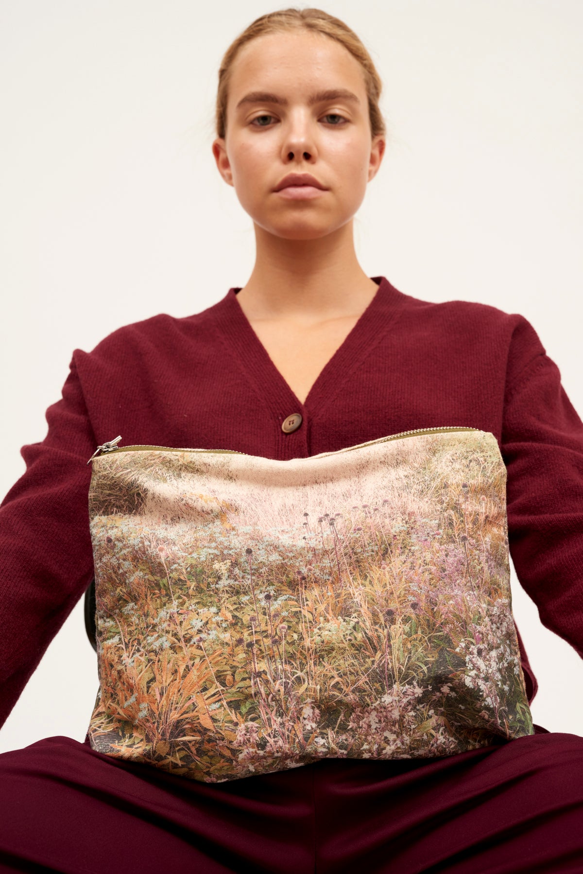 POUCH NYHOLM