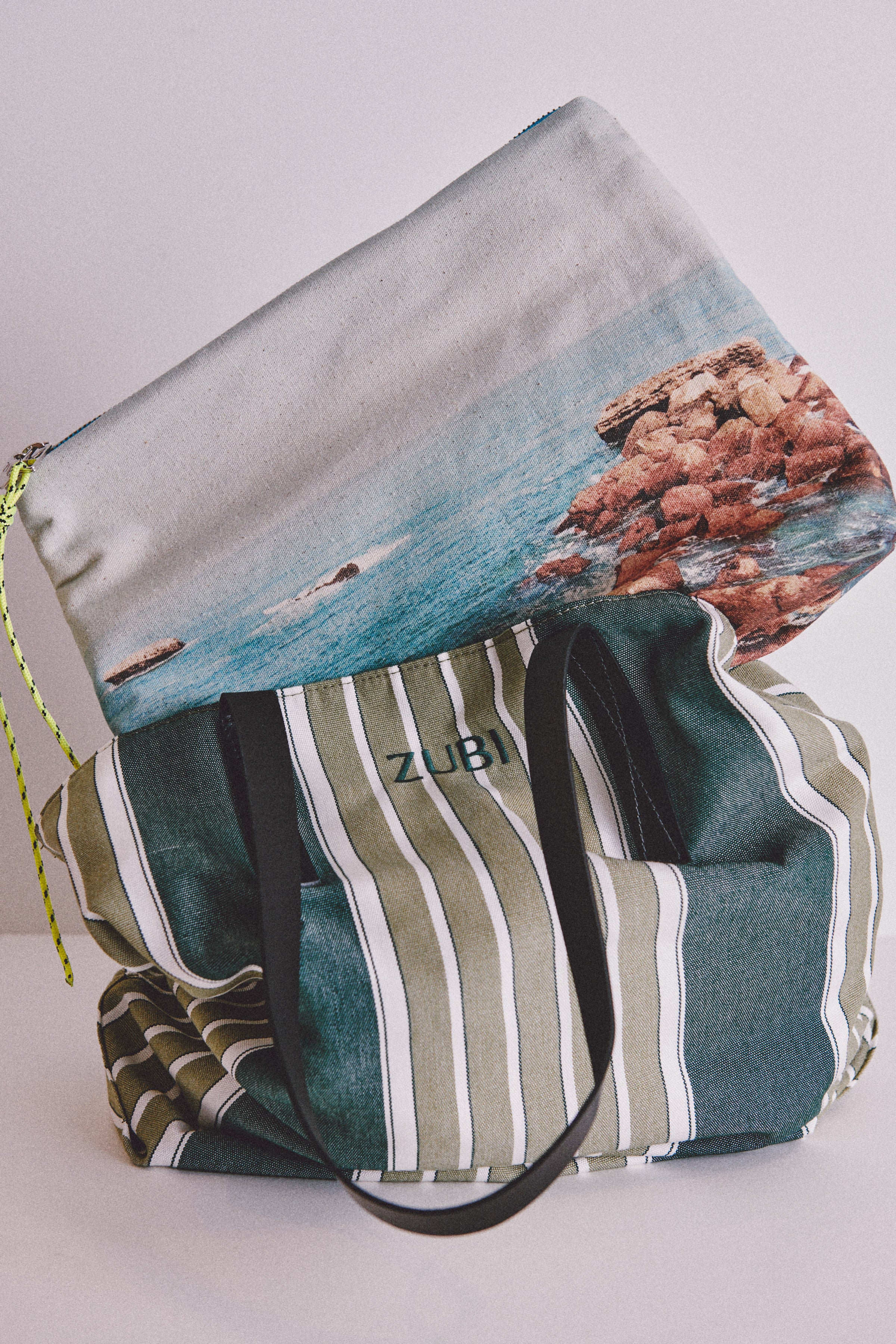 POUCH GRANDE PLAGE