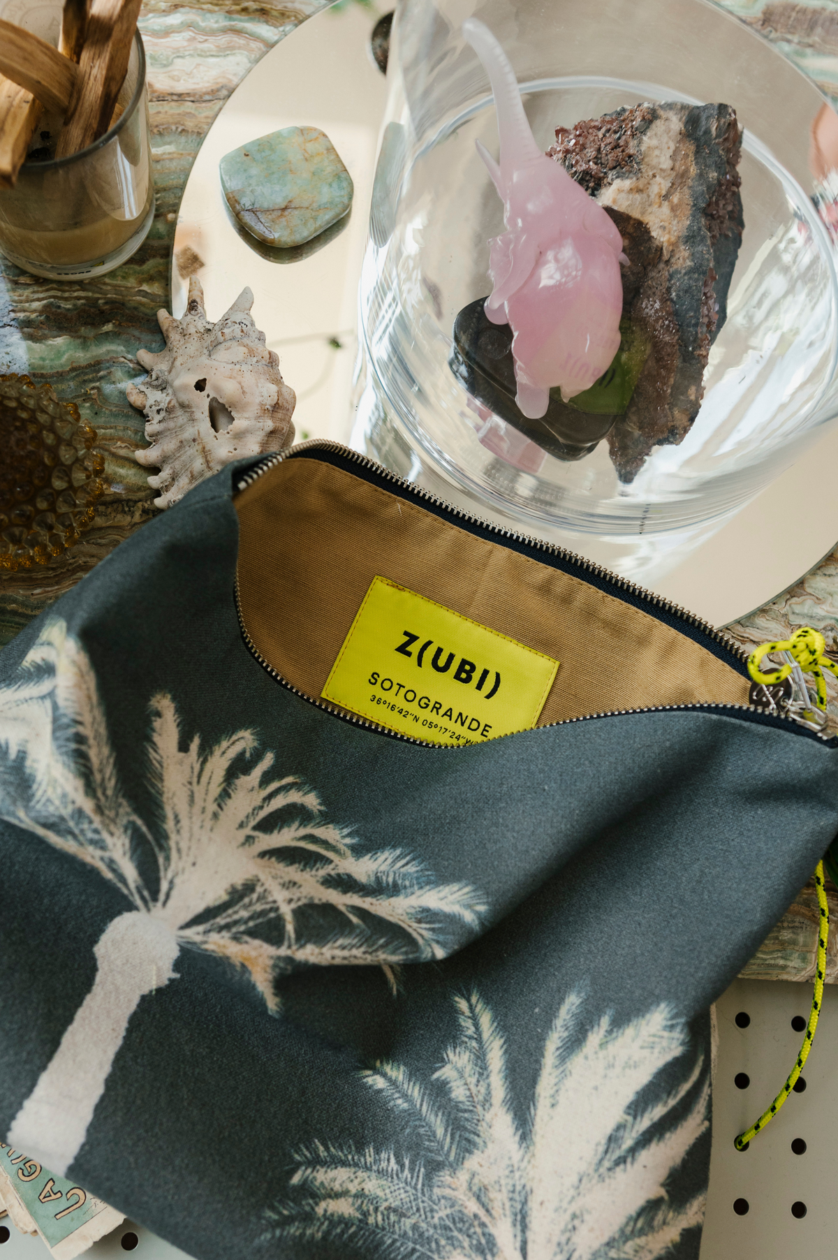 ZUBI | Ropa, bolsos y accesorios de calidad hechos a mano en España