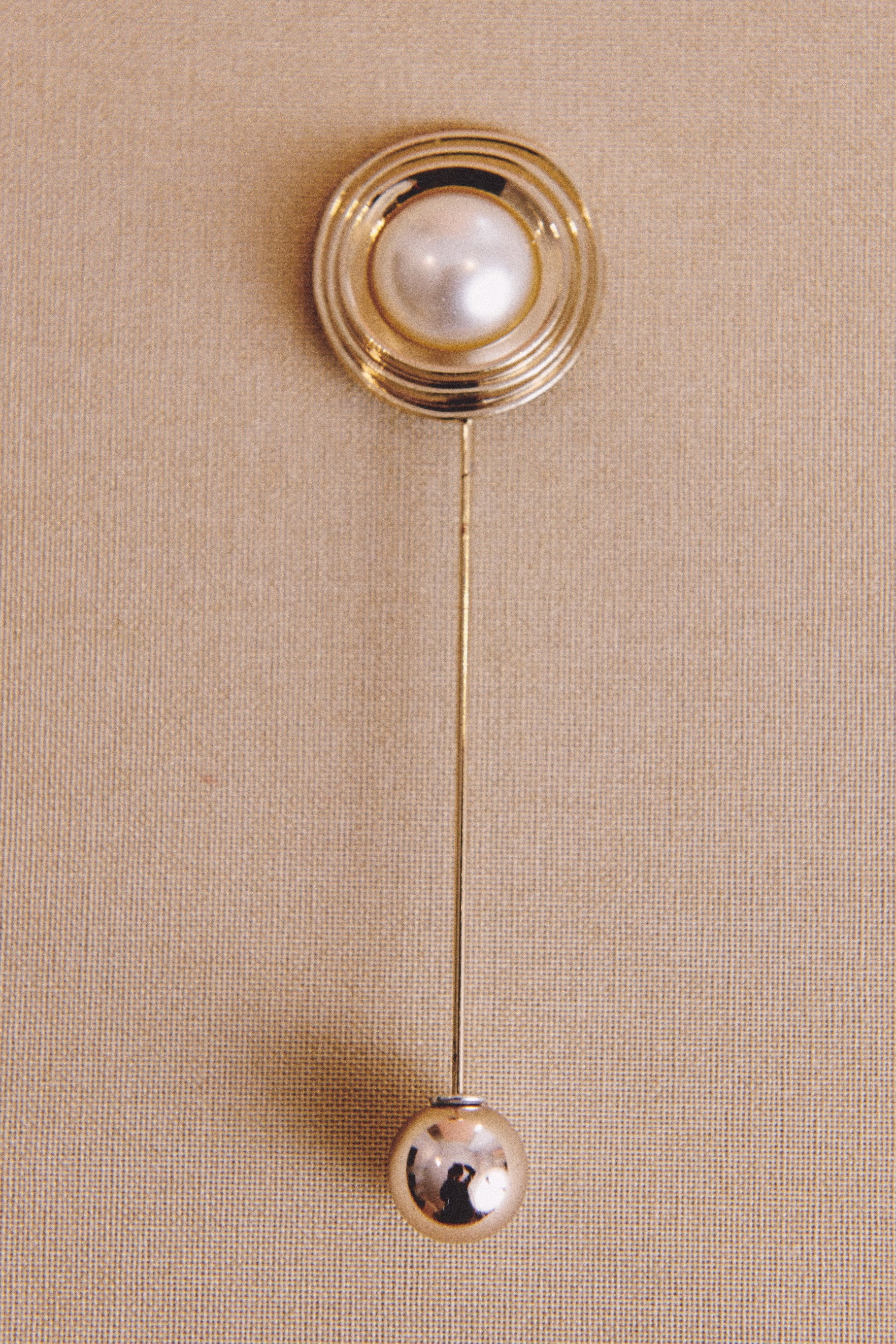 Broche alfiler perla