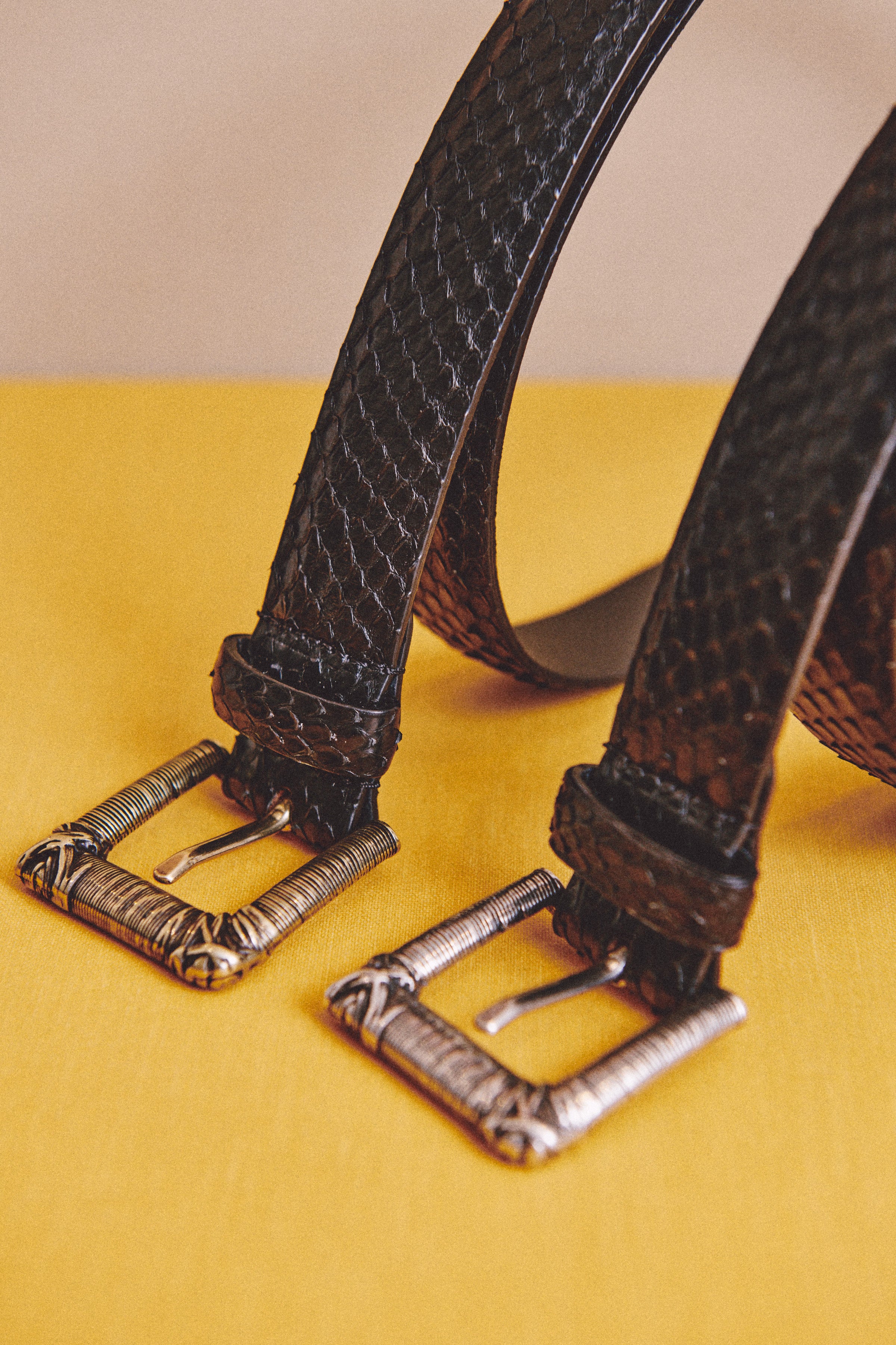 cinturones colaboración ZUBI pitón