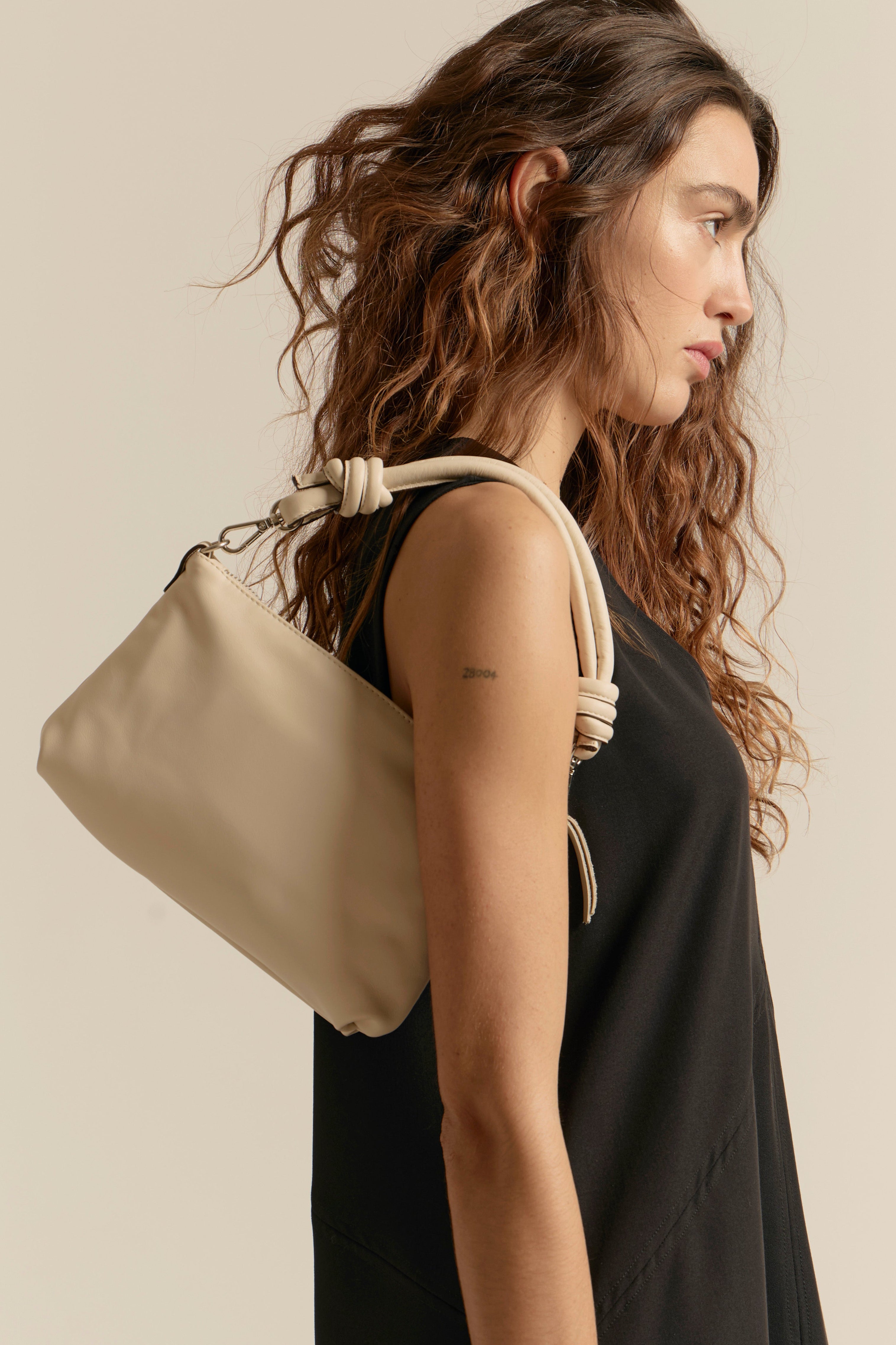 JACQUELINE MINI CRUDO