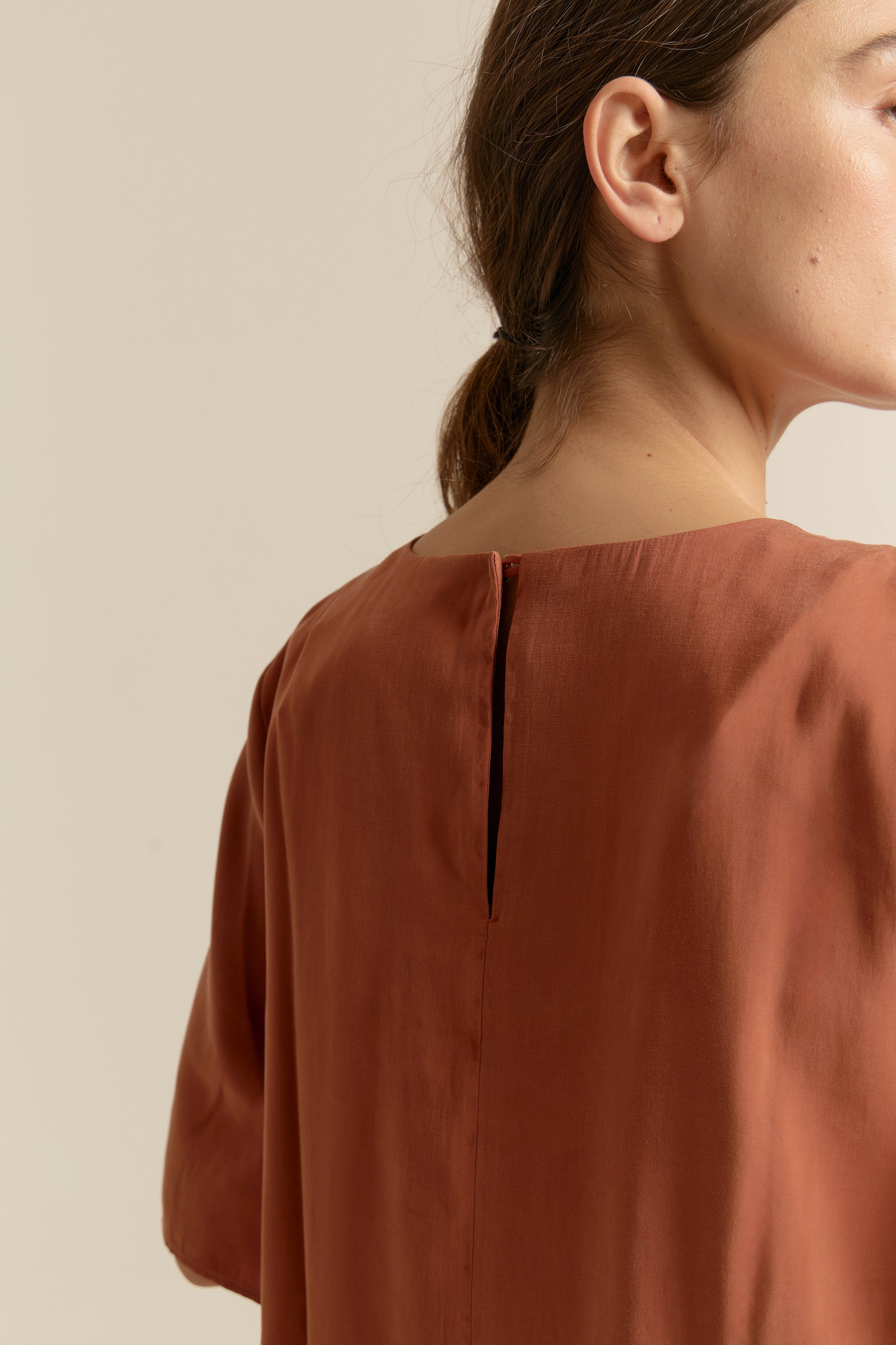 VESTIDO CHRISTINE OCRE