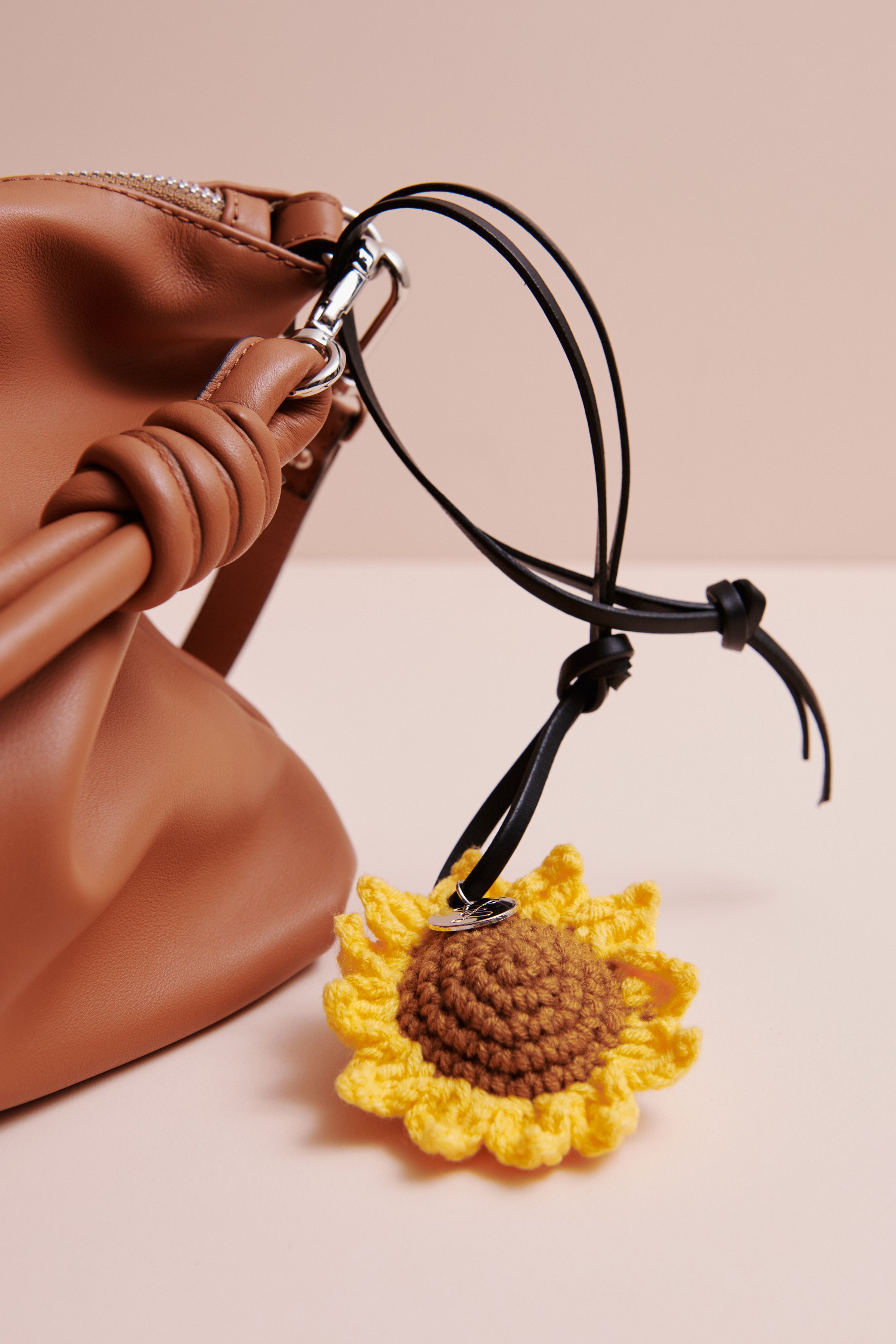 CHARM CROCHET GIRASOL