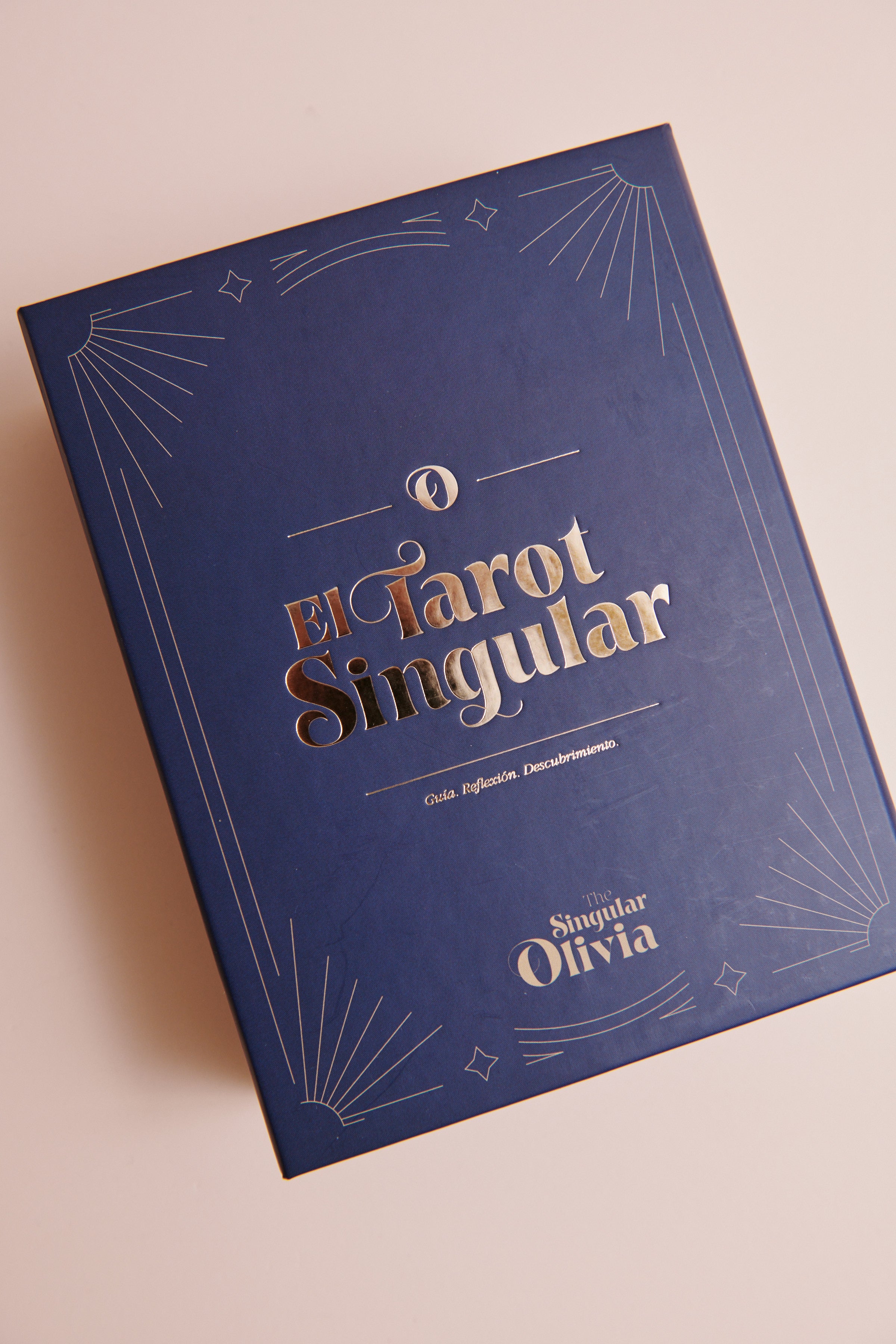 EL TAROT SINGULAR OLIVIA
