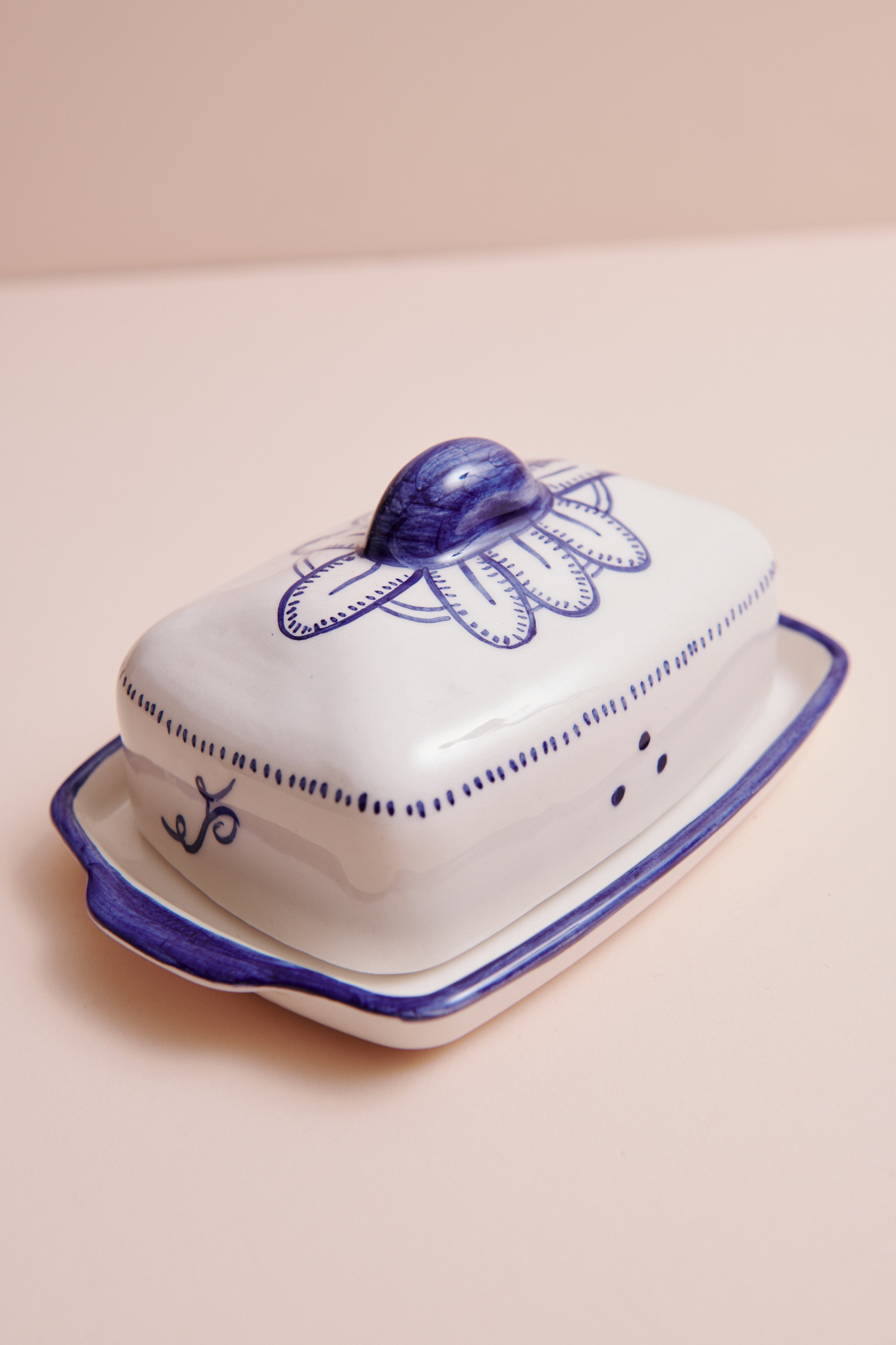 MANTEQUILLERA FLORES Nuria Blanco