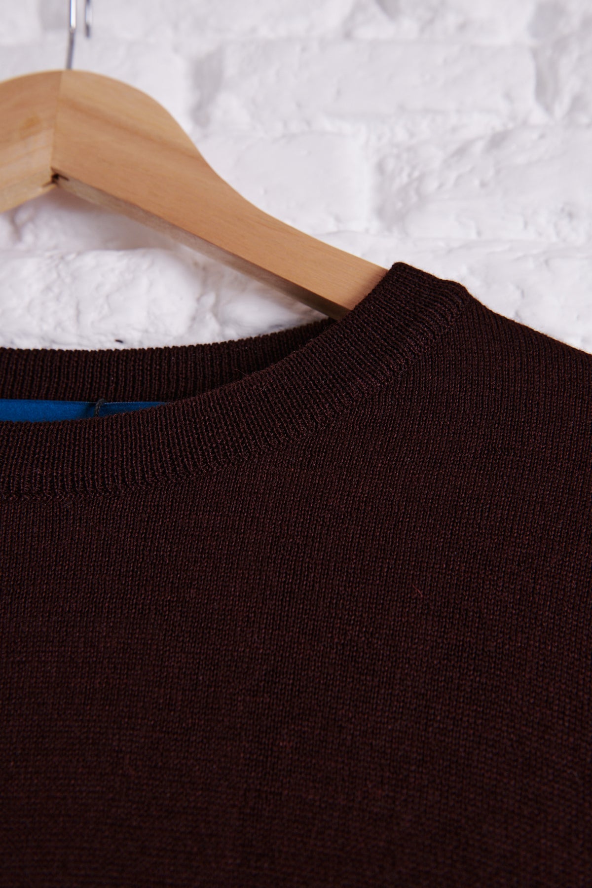 detalle cuello jersey de lana