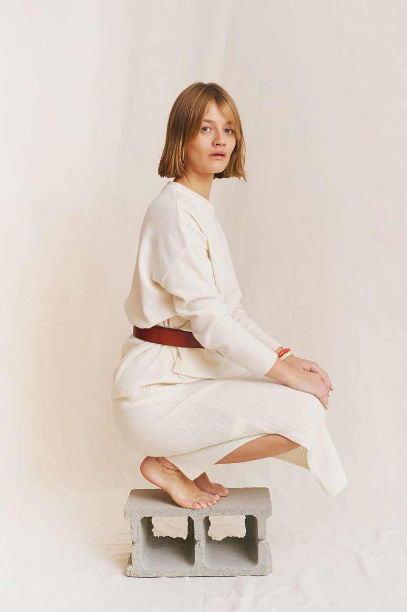 falda milita lana blanca